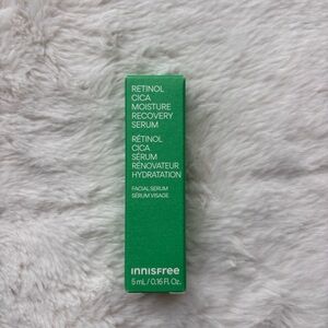 NEW IN BOX - Innisfree Retinol Cica Moisture Recovery Serum (Deluxe Mini Size)